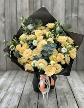 Букет цветов из:  Розы и Лизиантусы #REPLACE_PRED# Алтайском