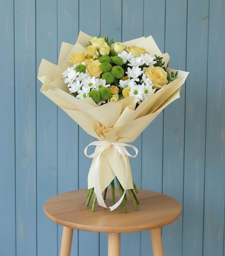 Букет цветов из: Хризантемы и Розы в Алтайском