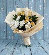 Букет цветов из:  Розы и Хризантемы в Алтайском