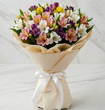 Букет цветов из:  Альстромерии в Алтайском