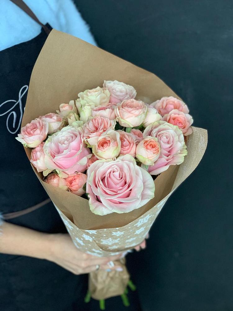 Букет цветов из: Хризантемы и Розы в Алтайском