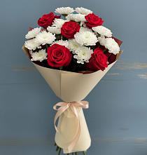 Букет цветов из:  Розы и Хризантемы в Алтайском