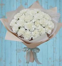 Букет цветов из:  Гвоздики в Алтайском